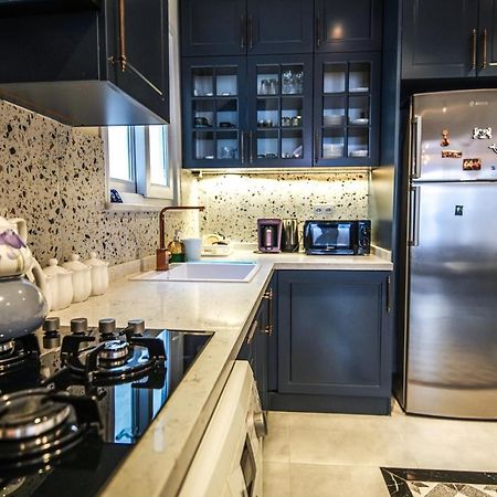 Center Of City In Besiktas 2 Plus 1 With 2 Bathroom And 3 Air Conditioner Provincia di Provincia di Istanbul Esterno foto